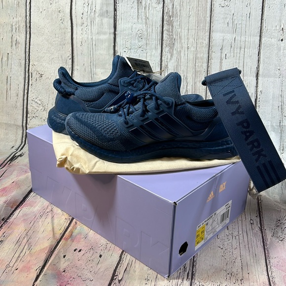 adidas gazelle silver green womens Adidas Originals x IVY PARK Ultraboost OG main image 0